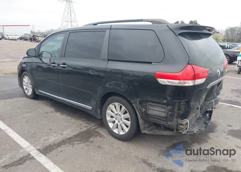 2011 Toyota Sienna Limited V6 z USA, uszkodzony, nr VIN 5TDYK3DC3BS095849